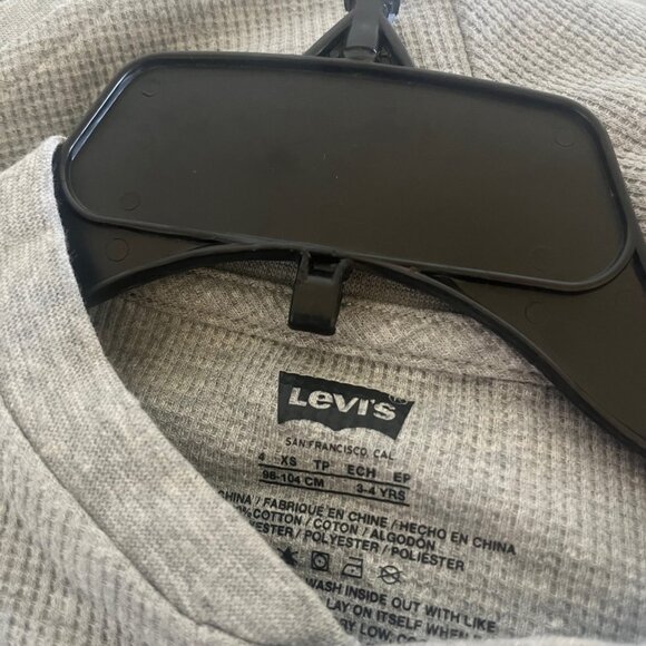 Boys Grey Levi's Waffle Thermal Long Sleeve Tee NWT - Picture 3 of 5